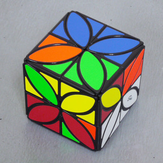 CloverCubePlus_tri#61UpperLeaf5_3rotate4.JPG