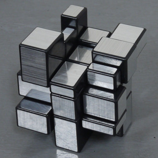 Mirr1eCross4w-.JPG